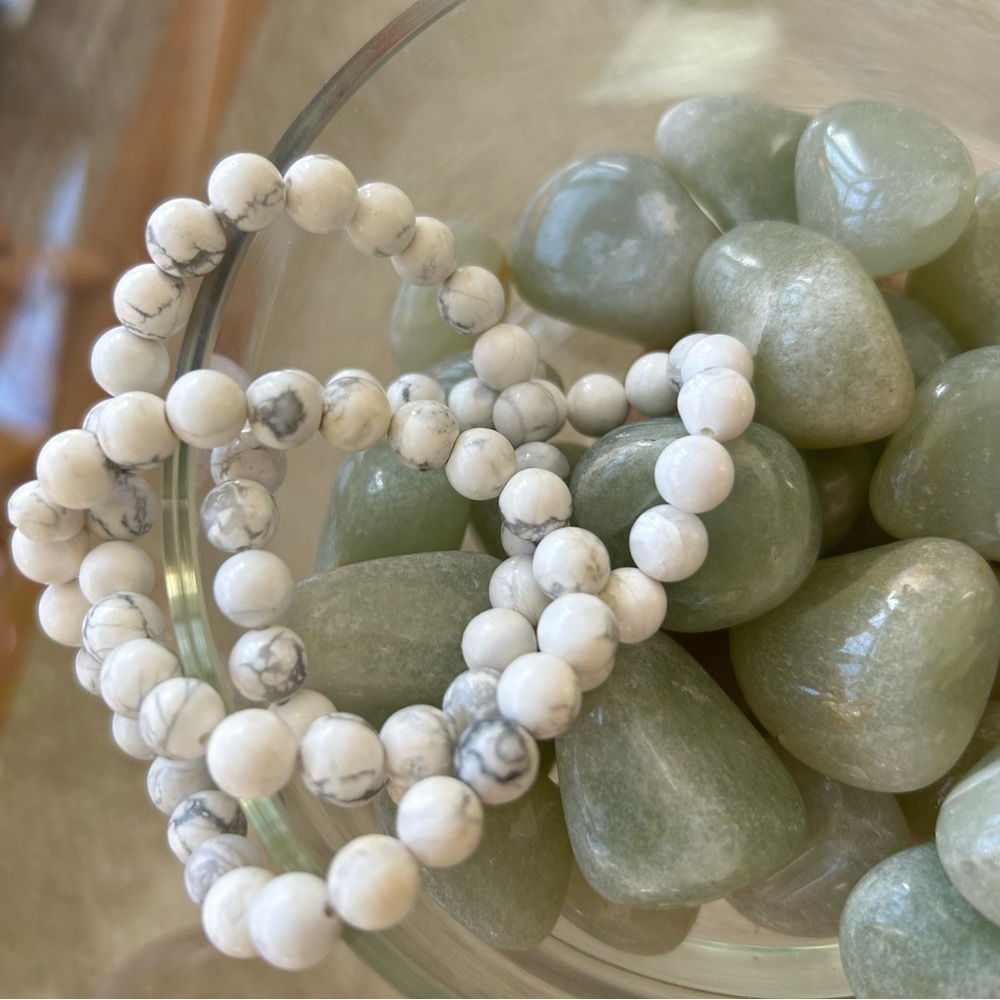 Howlite bracelets- stretchy set of 3 - great gift